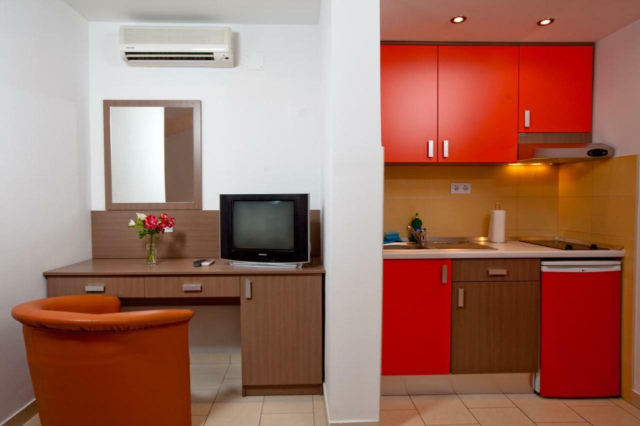 Apartments Smiljka II Tučepi Екстериор снимка