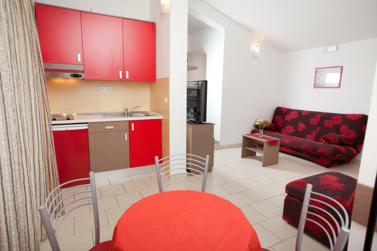 Apartments Smiljka II Tučepi Екстериор снимка