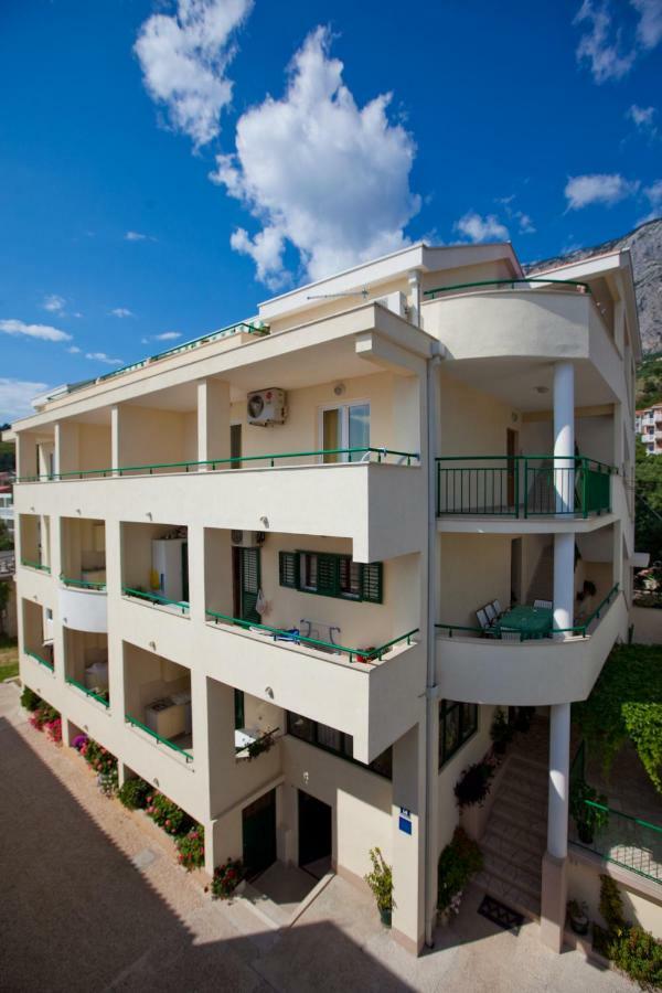 Apartments Smiljka II Tučepi Екстериор снимка